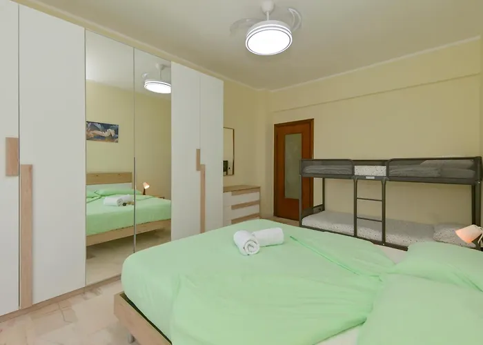 303 - Casa Paola A Loano, Relax A 100metri Dal Mare Lejlighed Loano