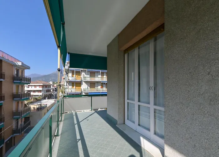 Lejlighed 303 - Casa Paola A Loano, Relax A 100metri Dal Mare Loano