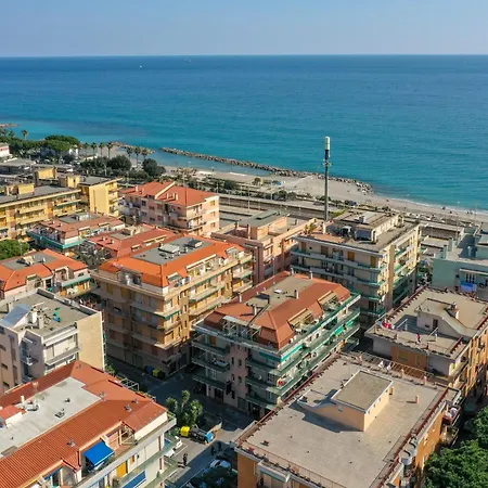 303 - Casa Paola A Loano, Relax A 100metri Dal Mare Apartament