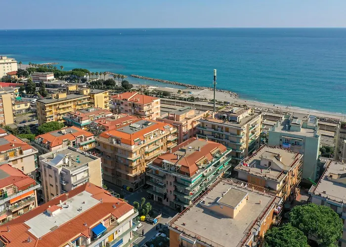 303 - Casa Paola A Loano, Relax A 100metri Dal Mare Apartmán