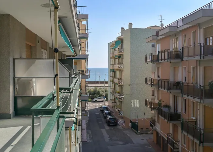303 - Casa Paola A Loano, Relax A 100metri Dal Mare Loano